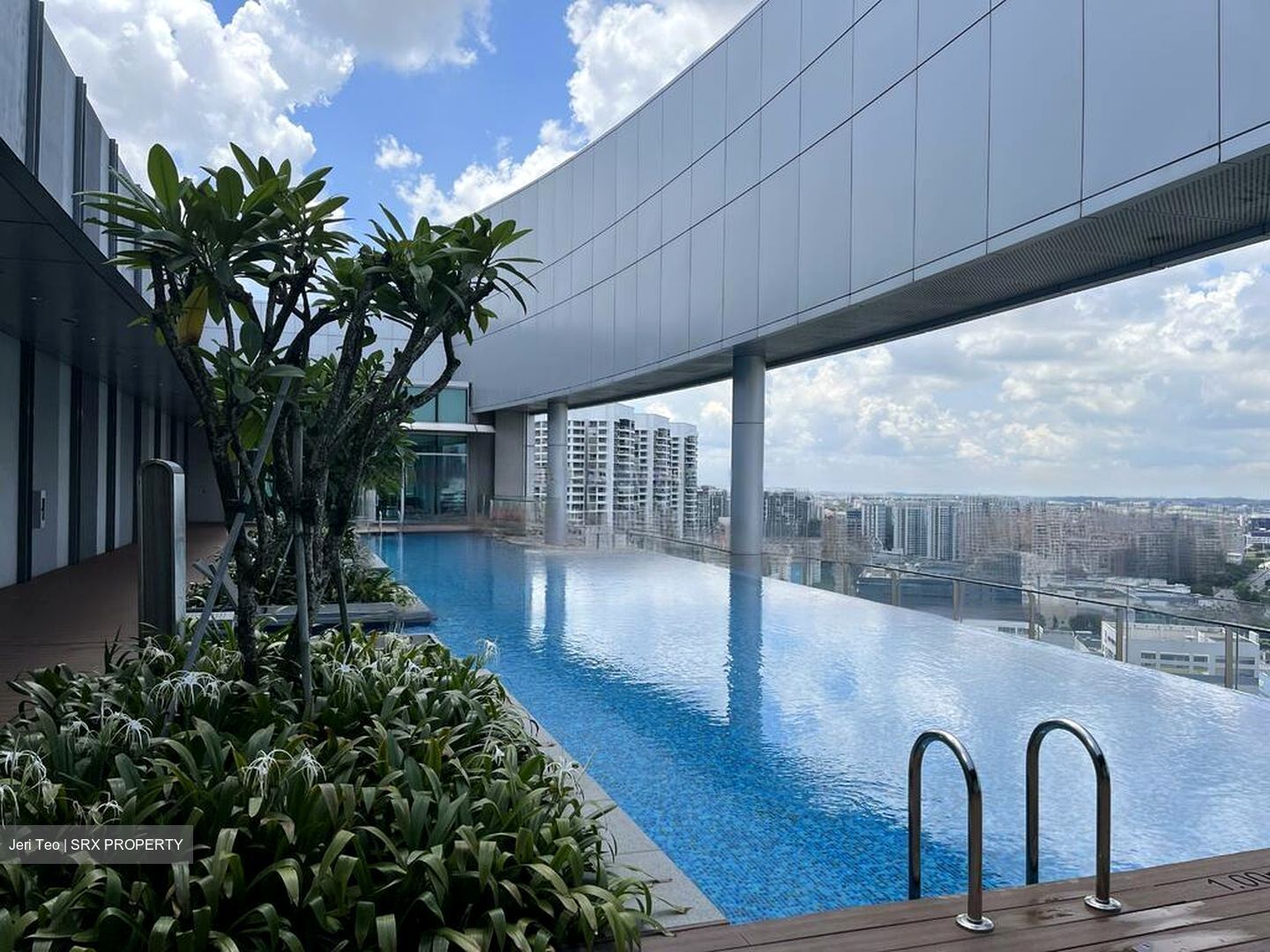 Arc 380 (D8), Office #454174881